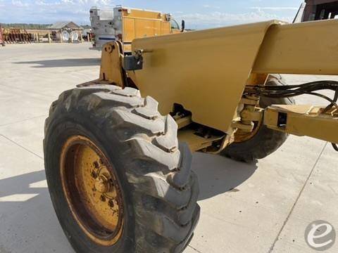 John Deere 570A
