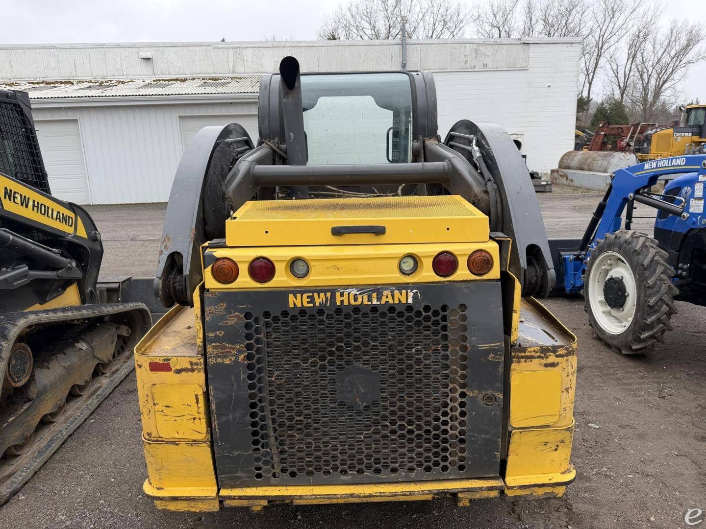 2016 New Holland C232