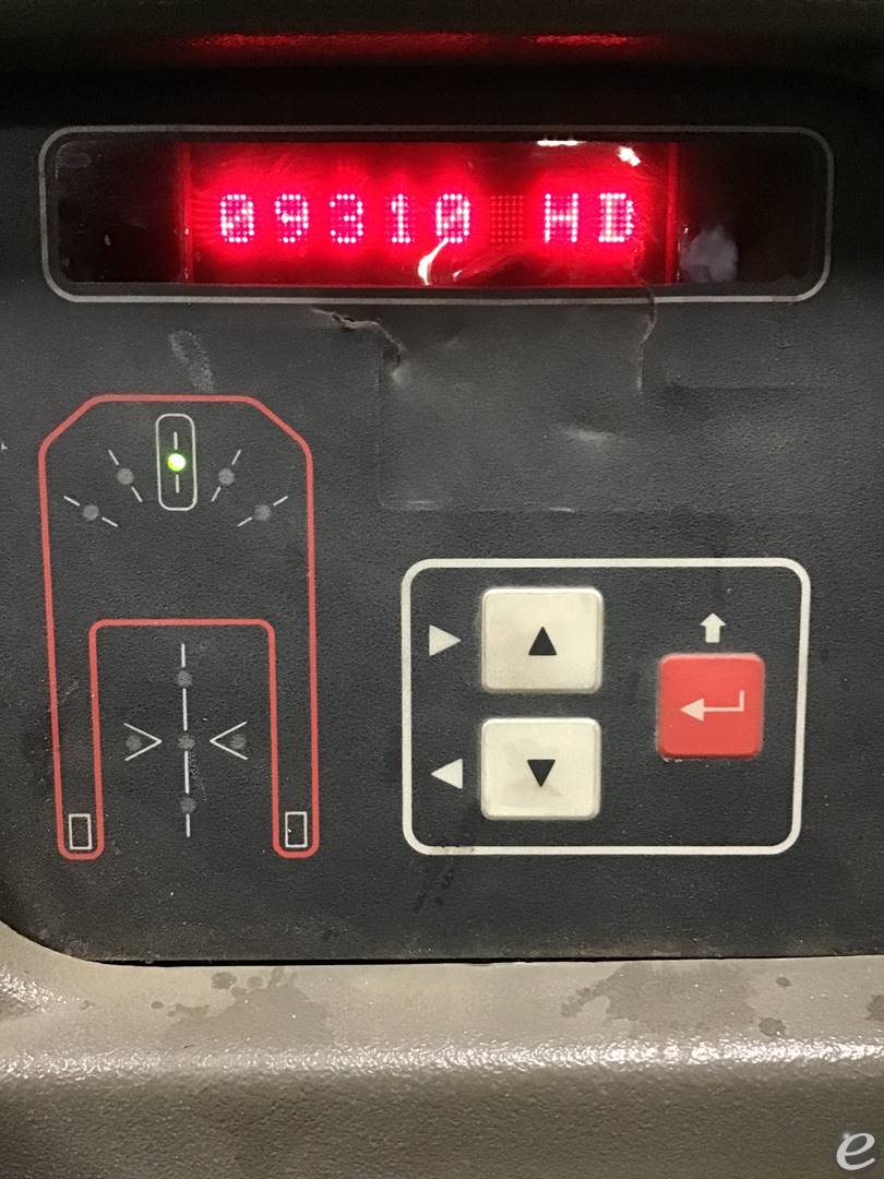 2011 Raymond 550-OPC30TT