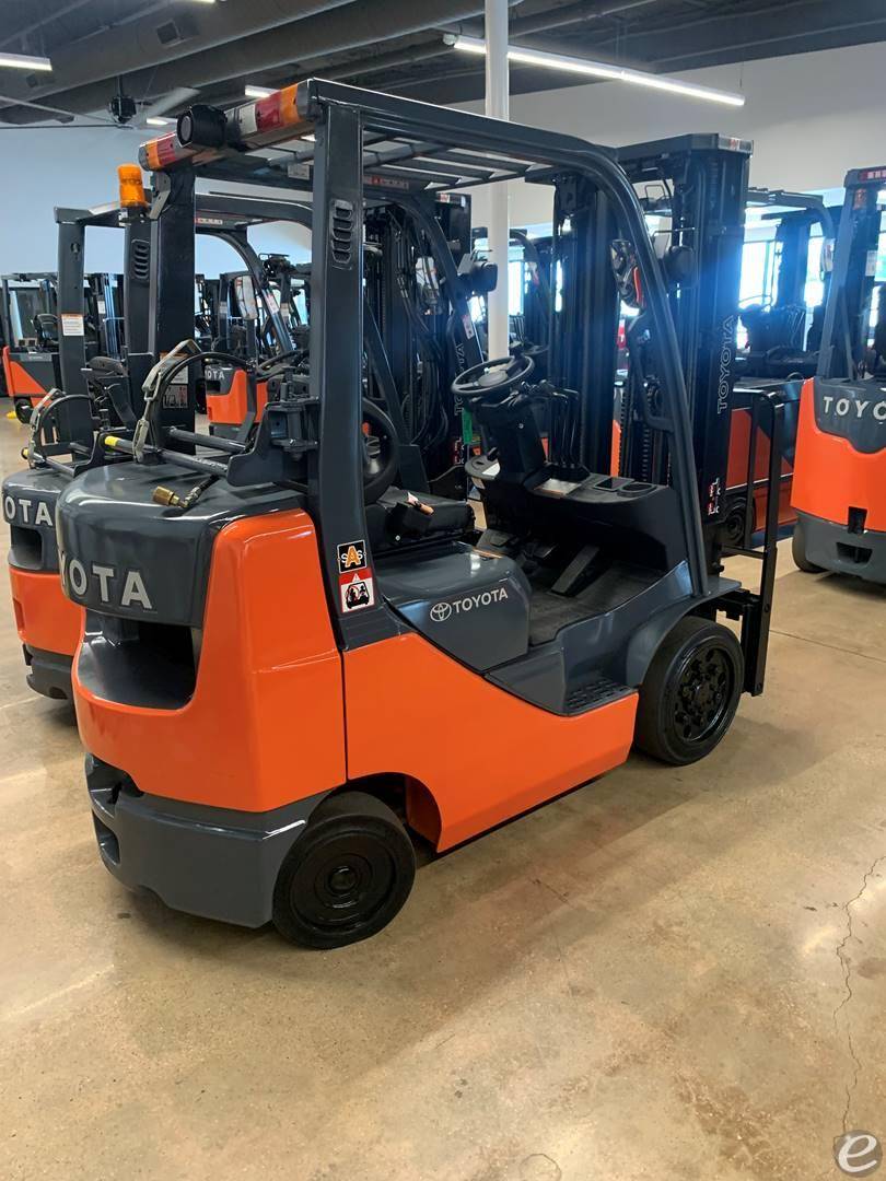 2015 Toyota 8FGCU25 LP Gas Forklift...