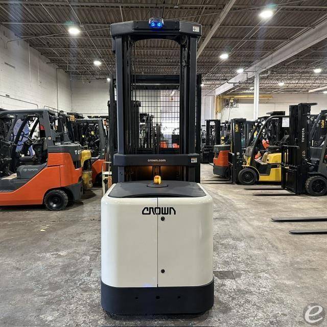 2018 Crown SP3520-30