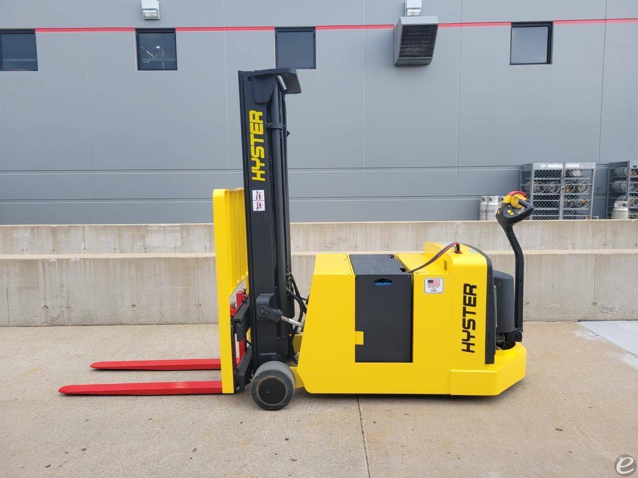 2016 Hyster W30ZC Electric Forklift...
