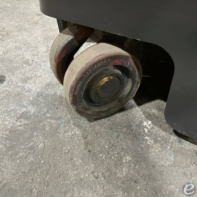 2021 Yale NR045EB