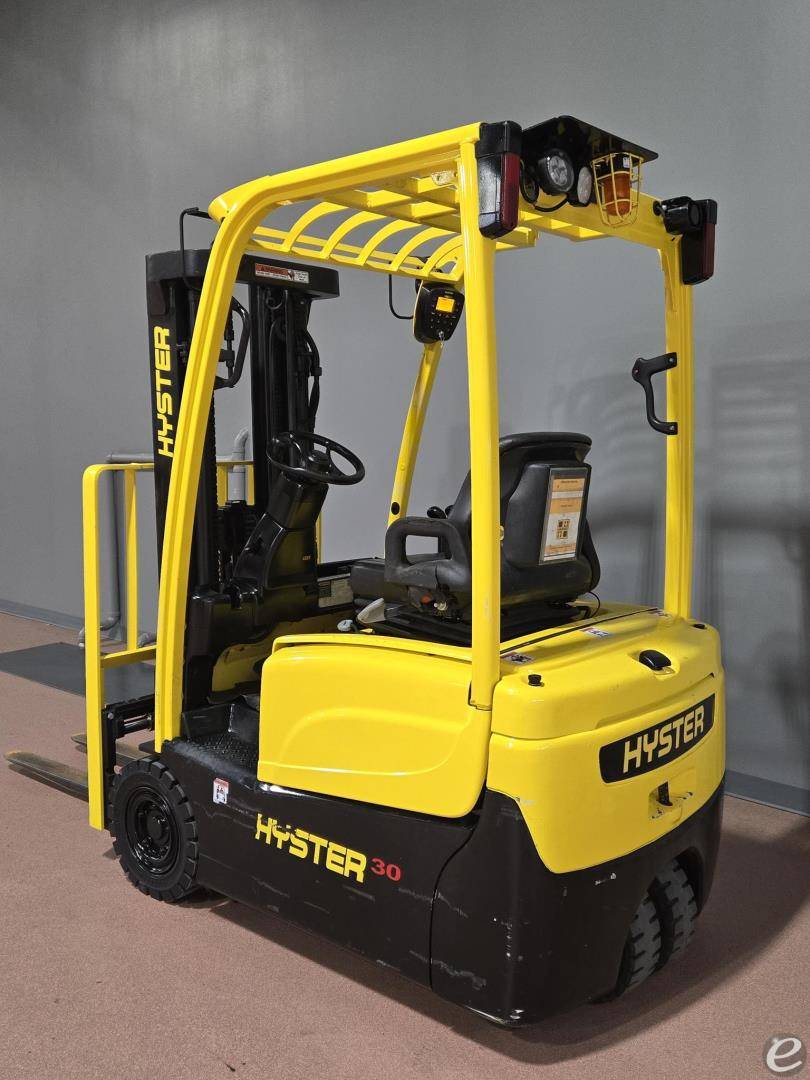 2022 Hyster J30XNT