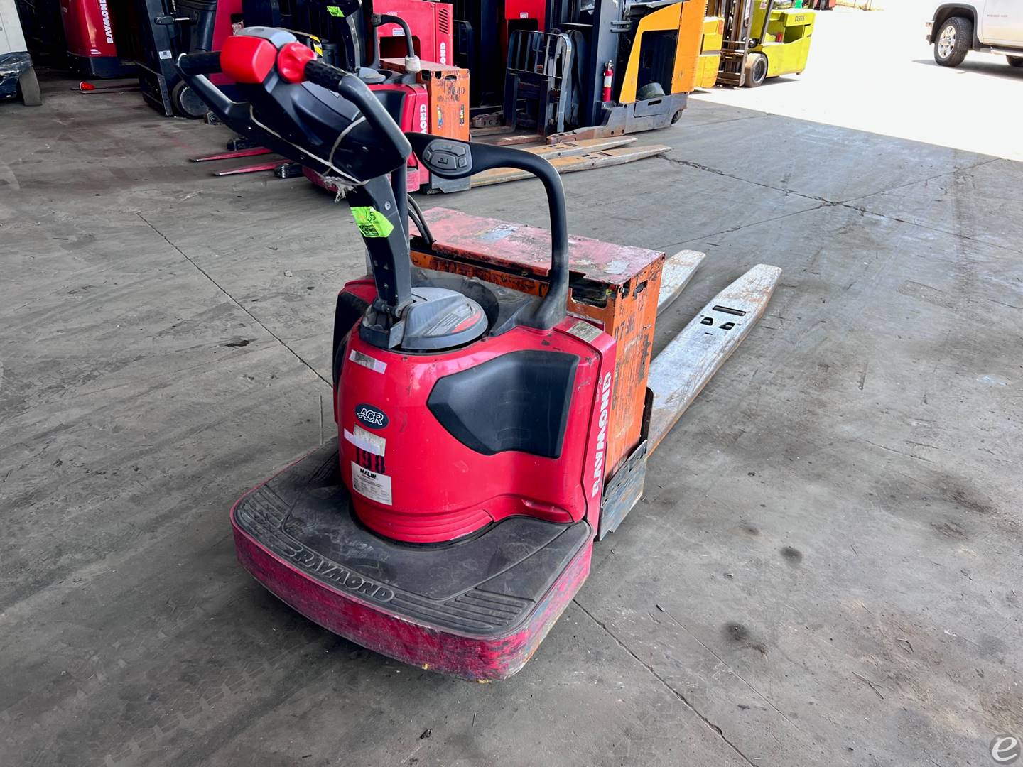 2016 Raymond 8410 Electric Forklift - 123Forklift