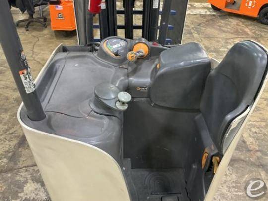 2023 Crown RC5735-35