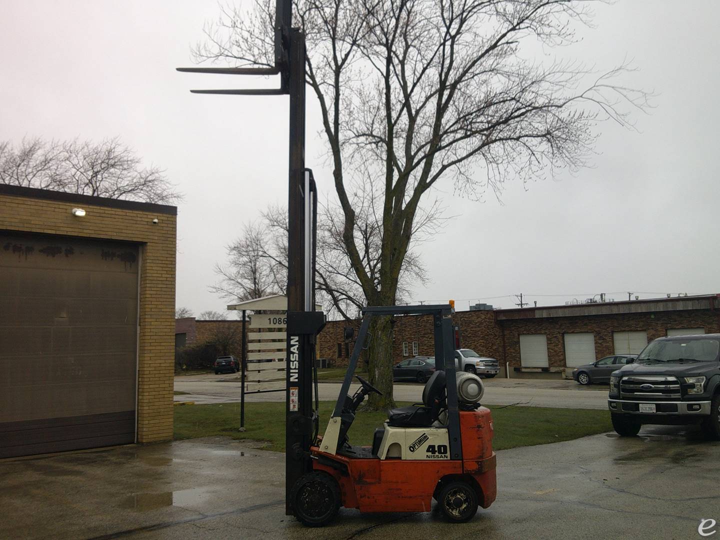 2001 Nissan                                             CPJ01AA20PV LP Gas Forklift - 123Forklift