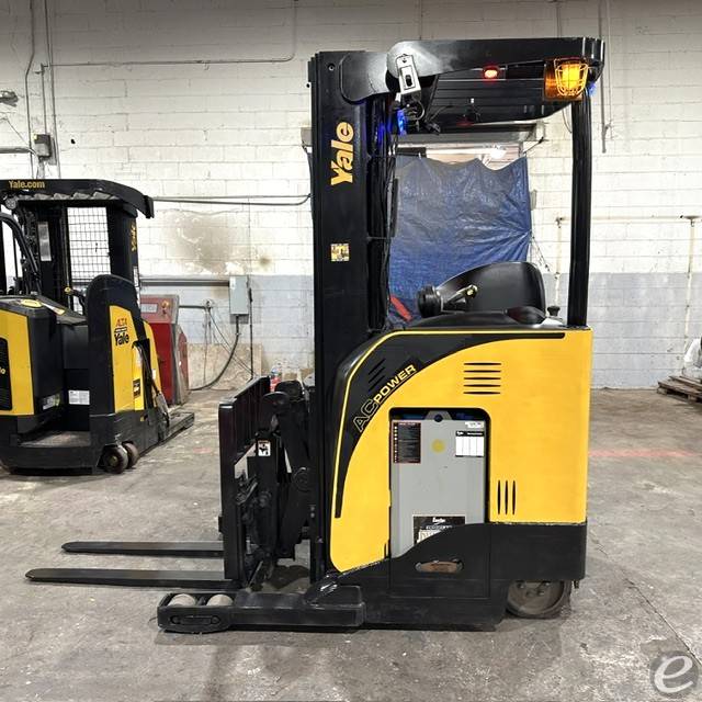 2022 Yale NR045EB