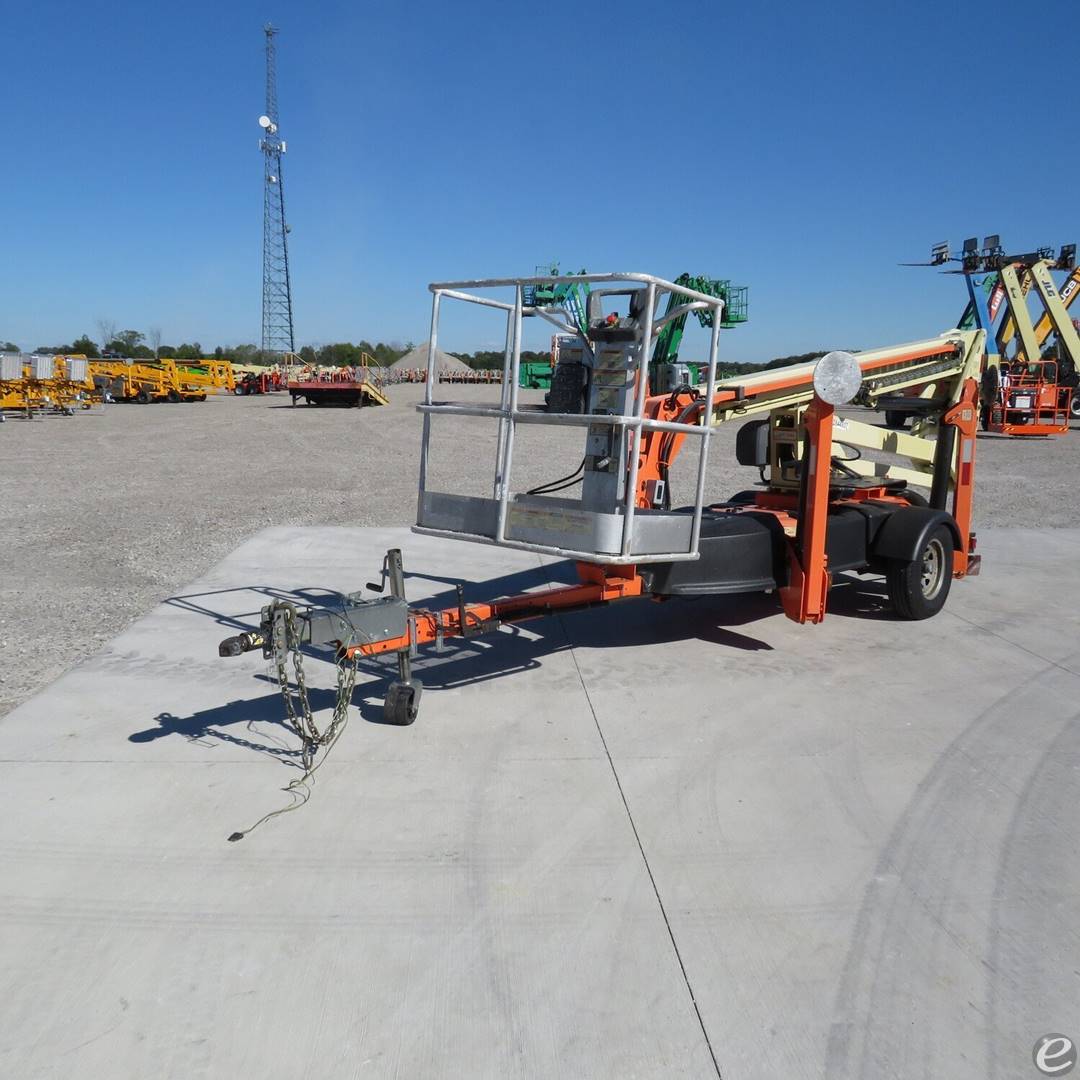 2019 JLG T350