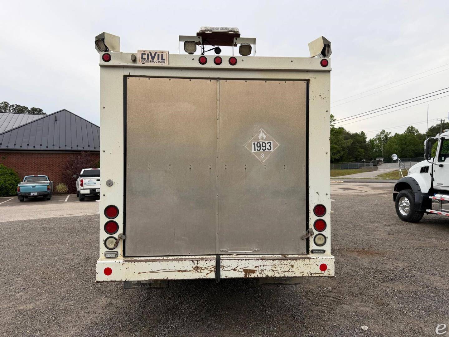2016 Freightliner 122SD