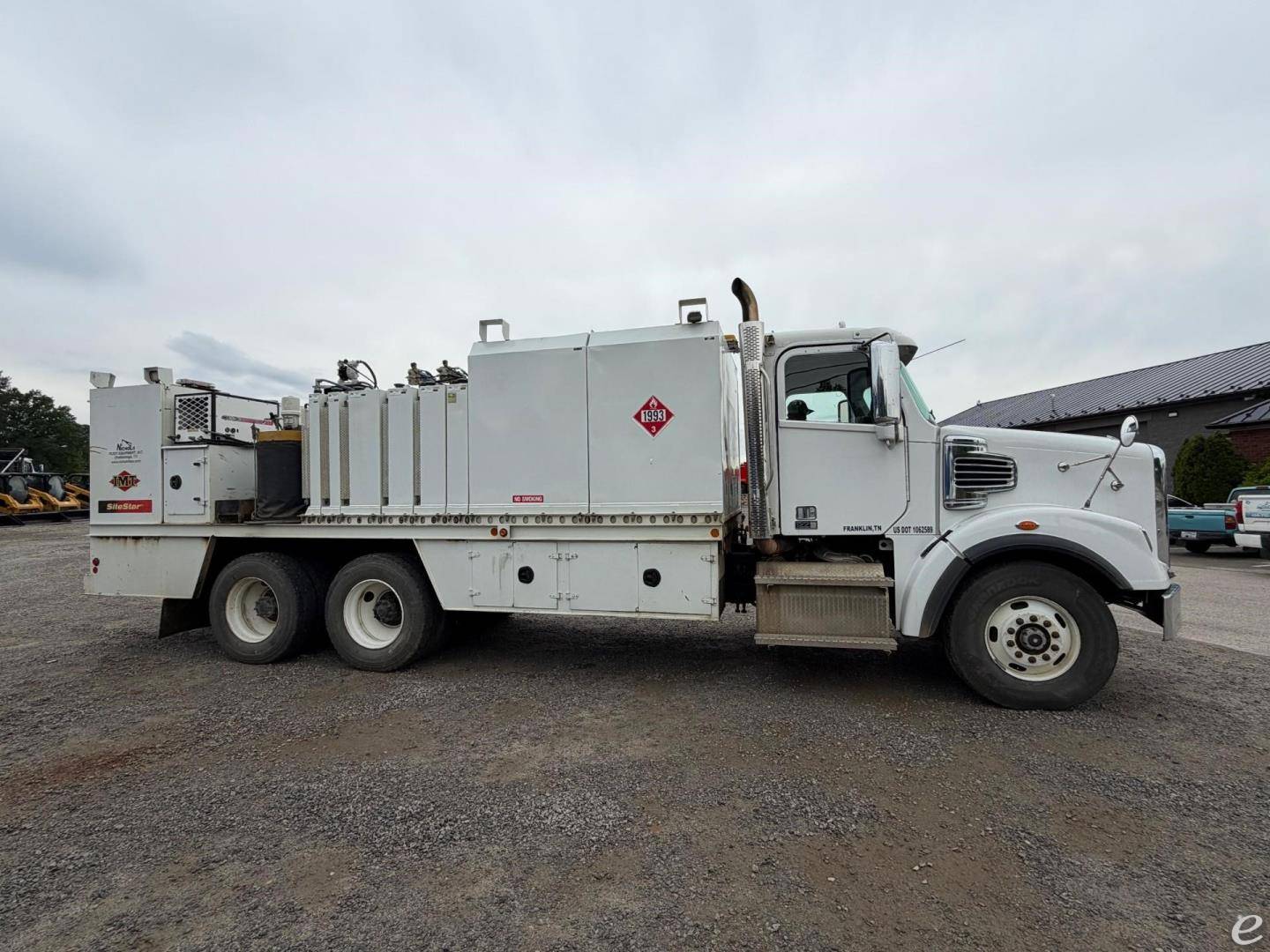 2016 Freightliner 122SD