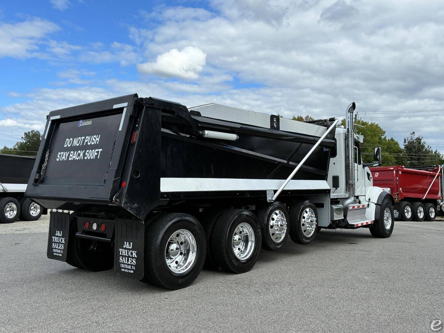 2025 Peterbilt 567