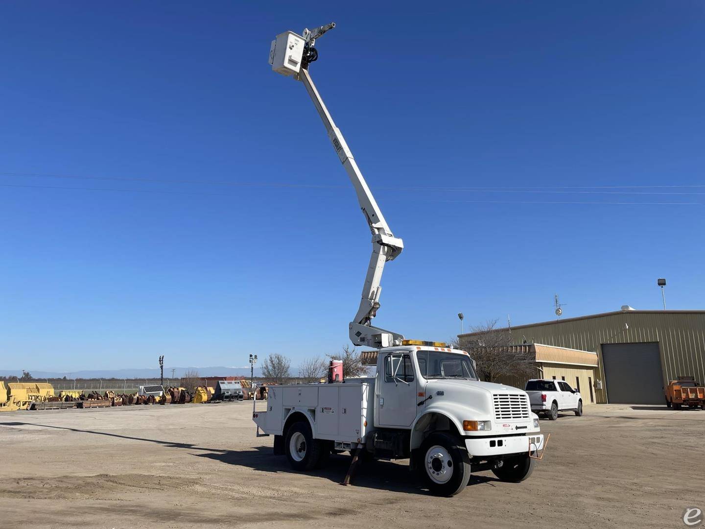 2001 International 4700
