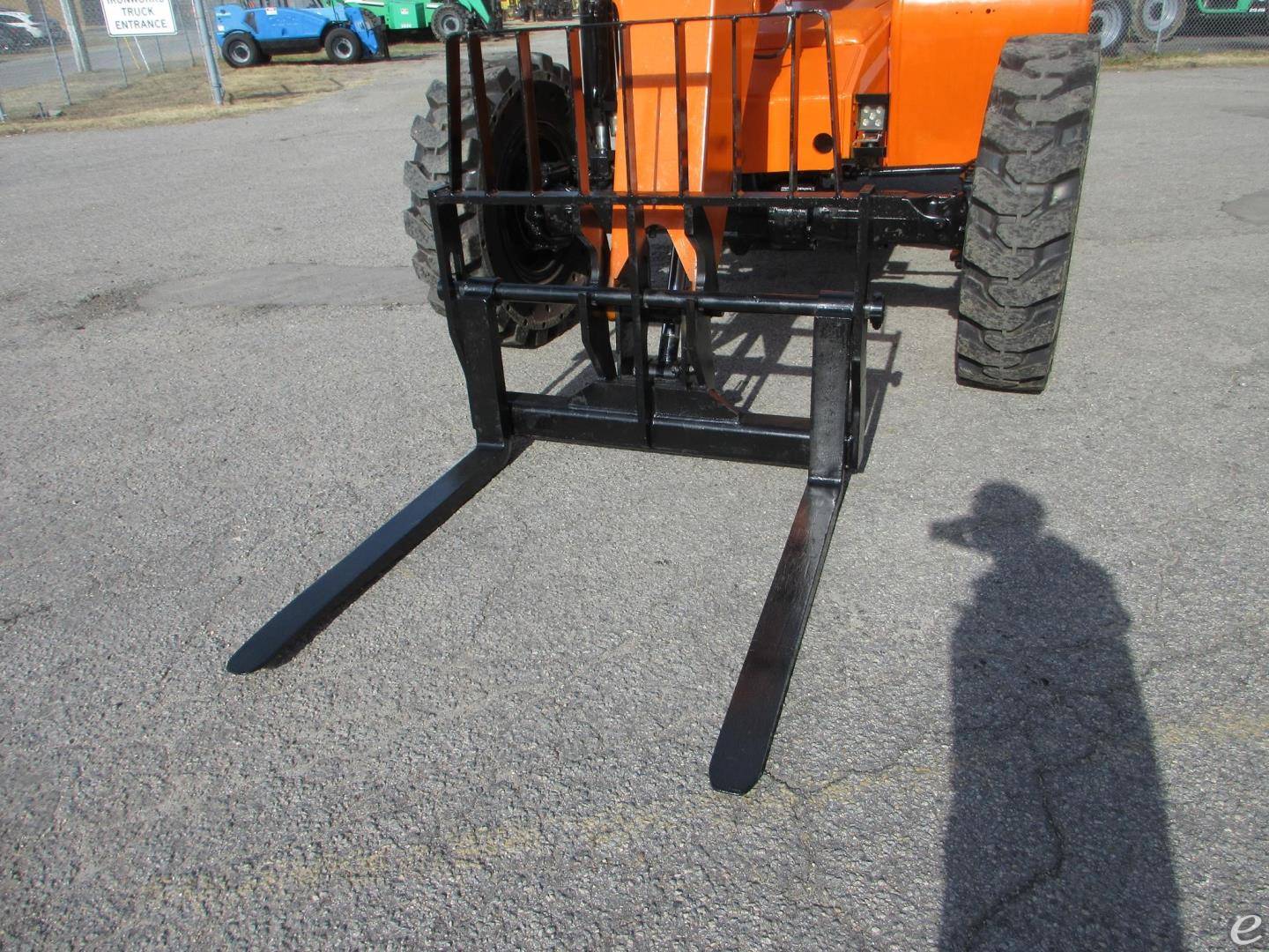 2015 Skytrak 8042 LEGACY