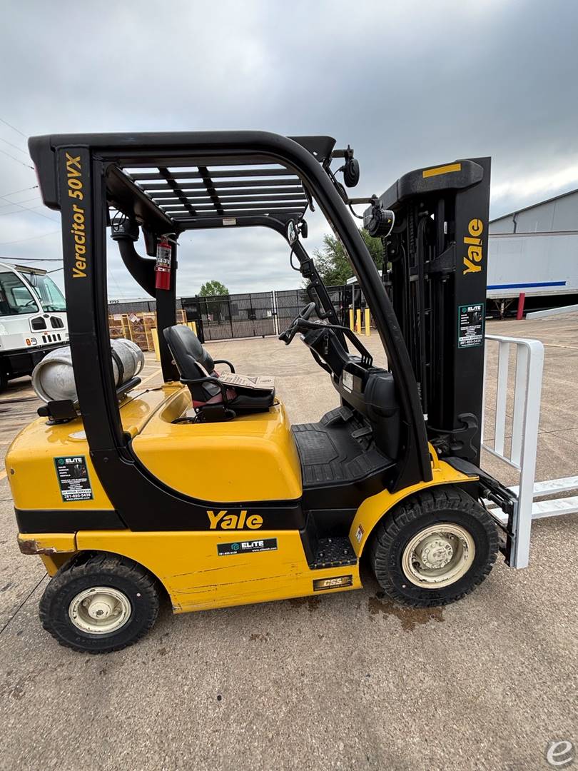 2019 Yale GLP050VX
