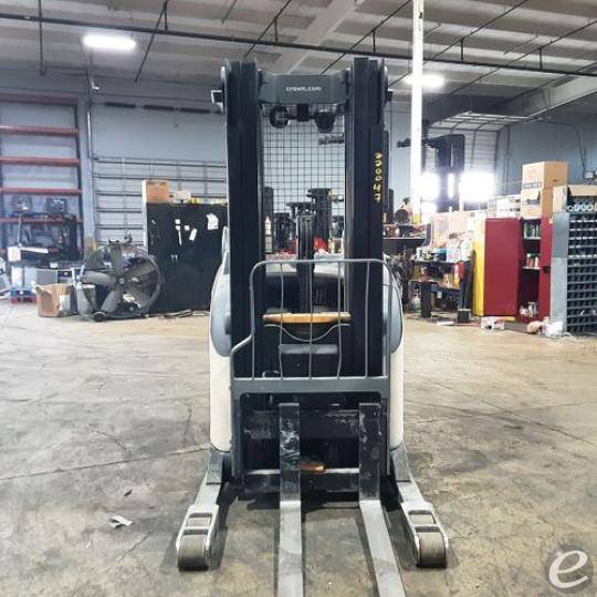 2018 Crown RR5725-45