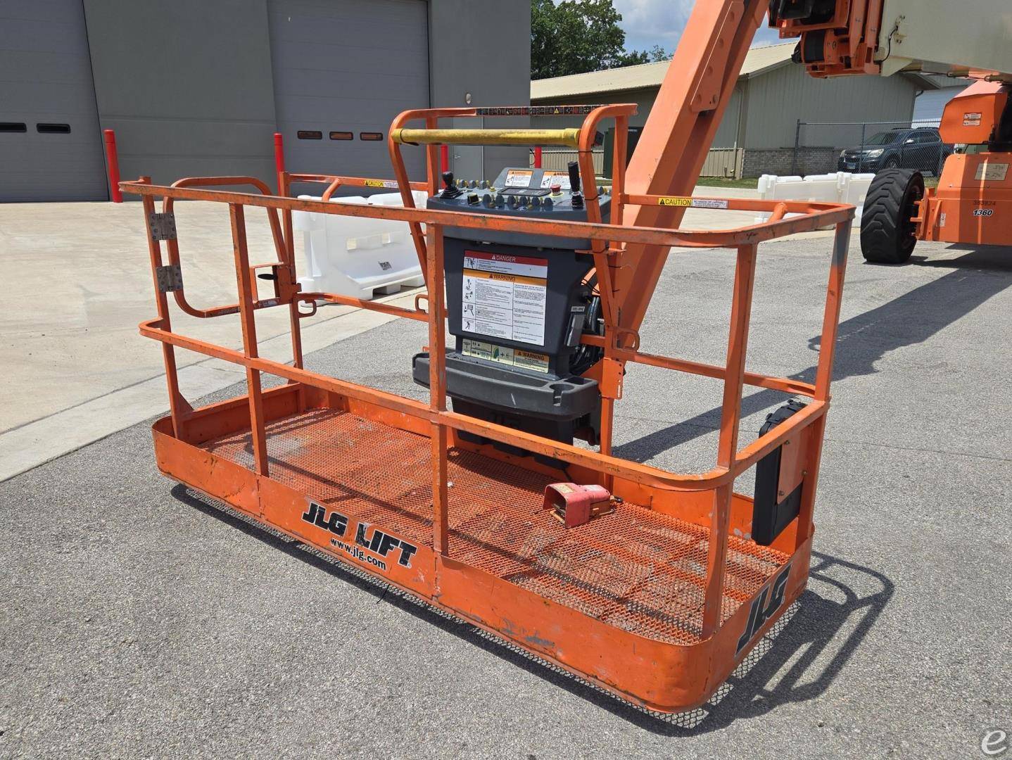 2009 JLG 1350SJP