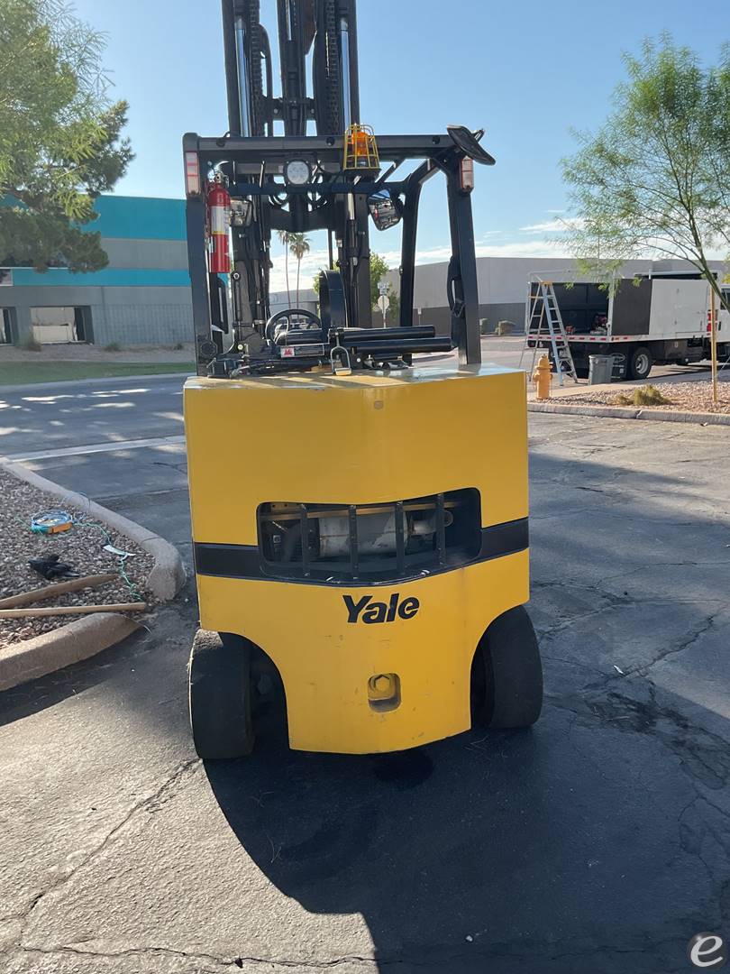 2011 Yale GLC120VXNGSE092