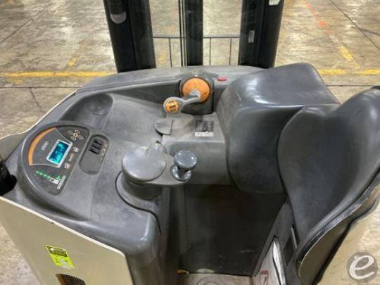 2019 Crown RR5725-45