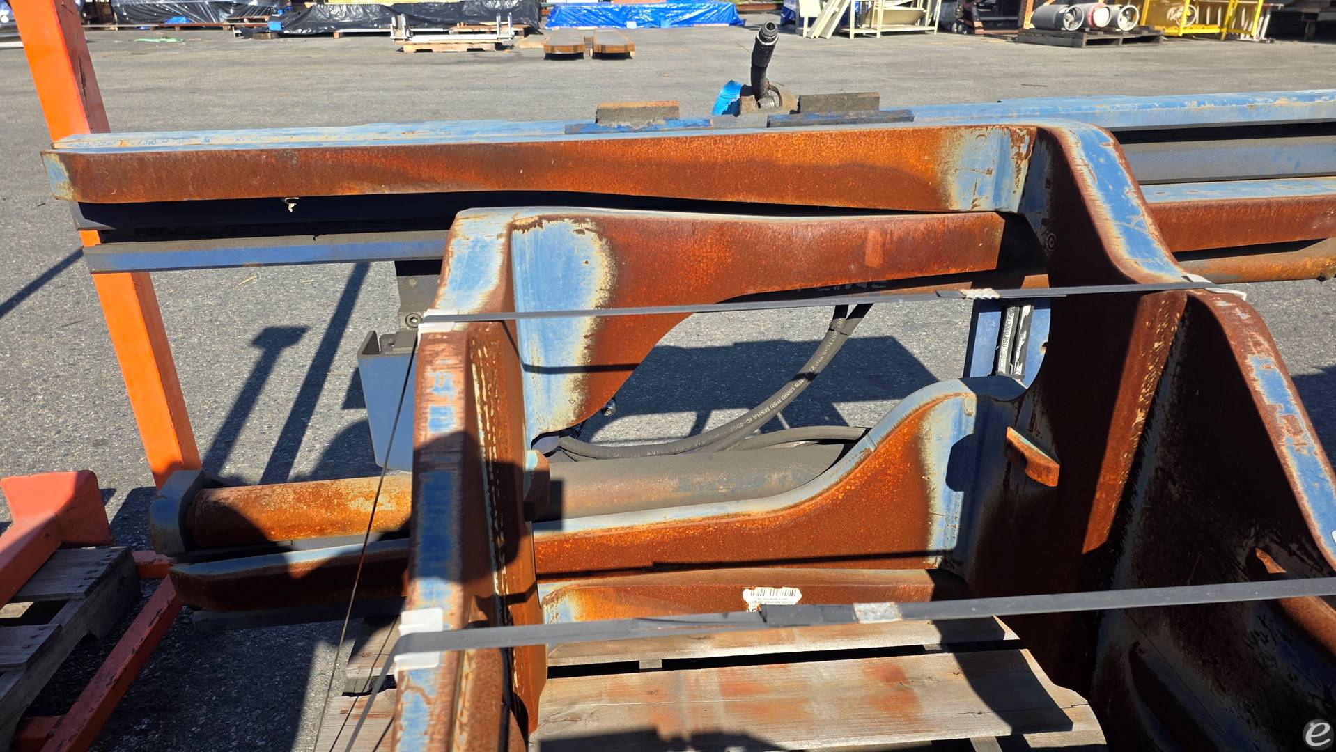 2014 Rightline LBM151