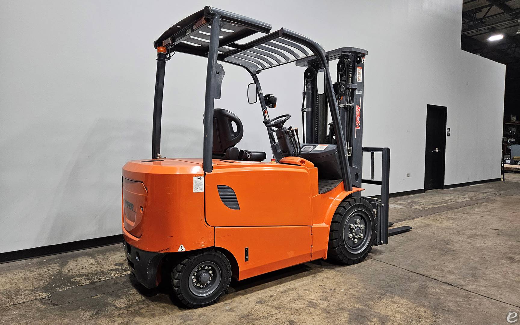 2017 Viper Lift Trucks FB35