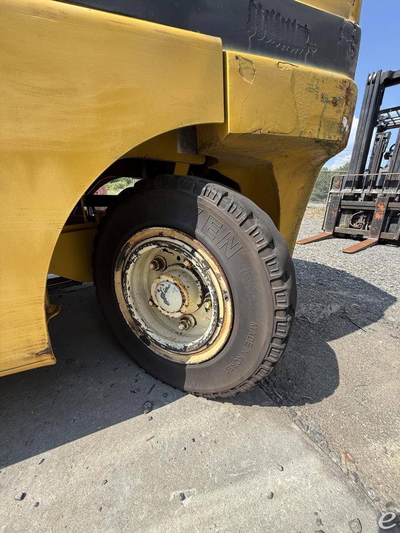 2021 Yale GLP120VX