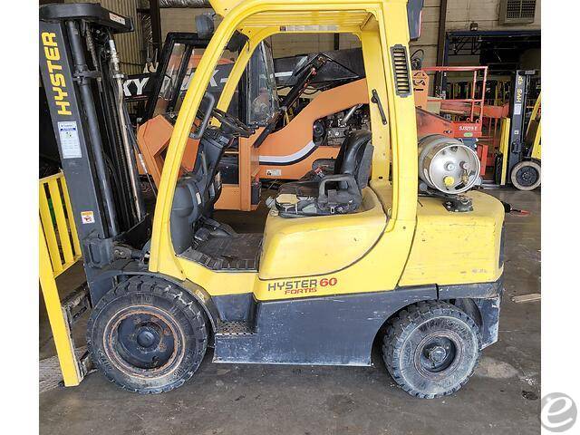 2011 Hyster H60FT LP Gas Forklift