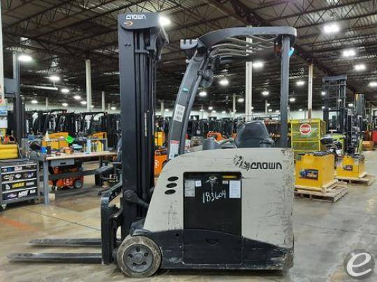 2014 Crown RC5545-40 Electric Forklift - 123Forklift