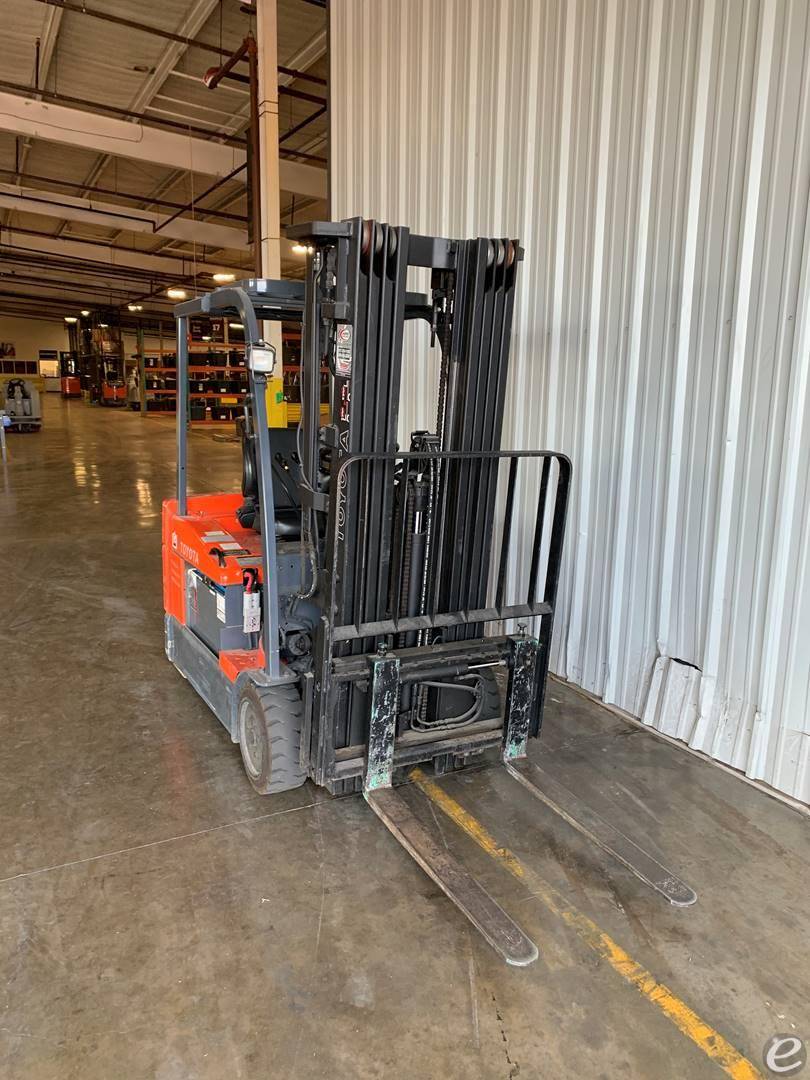 2010 Toyota 7FBEU20 Electric Forklift - 123Forklift