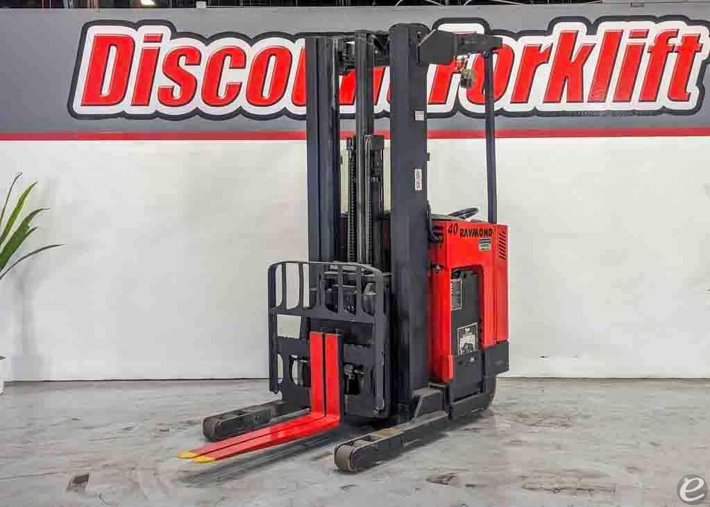 2000 Raymond EASI-R40TT Electric Reach Truck - 123Forklift