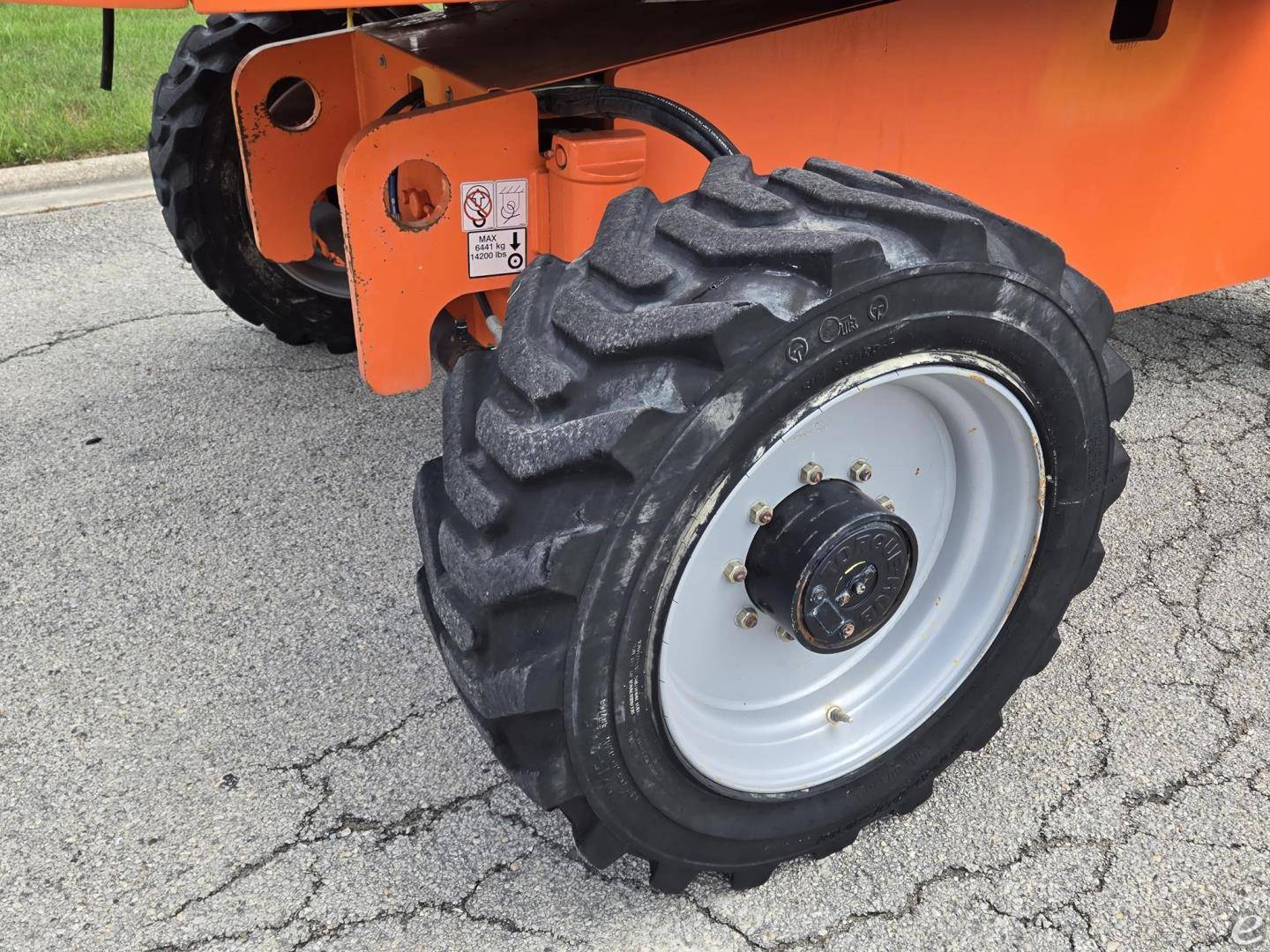2012 JLG 660SJ