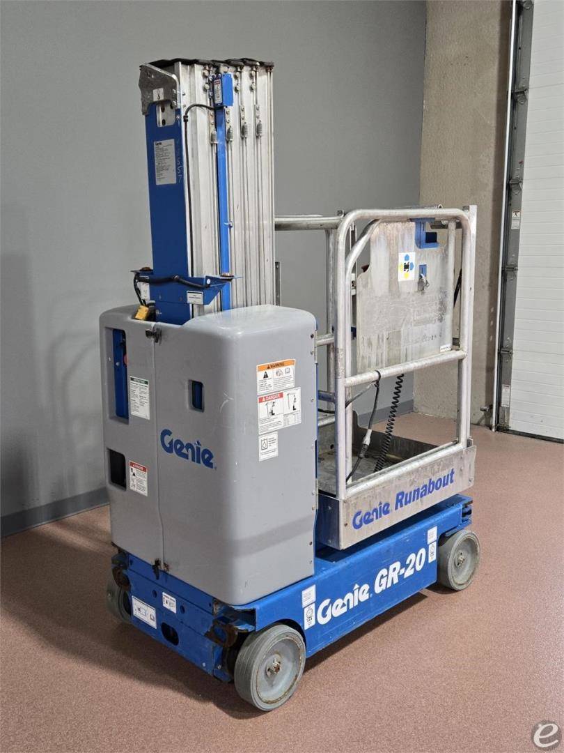2017 Genie GR20 Electric Scissor Lift - 123Forklift