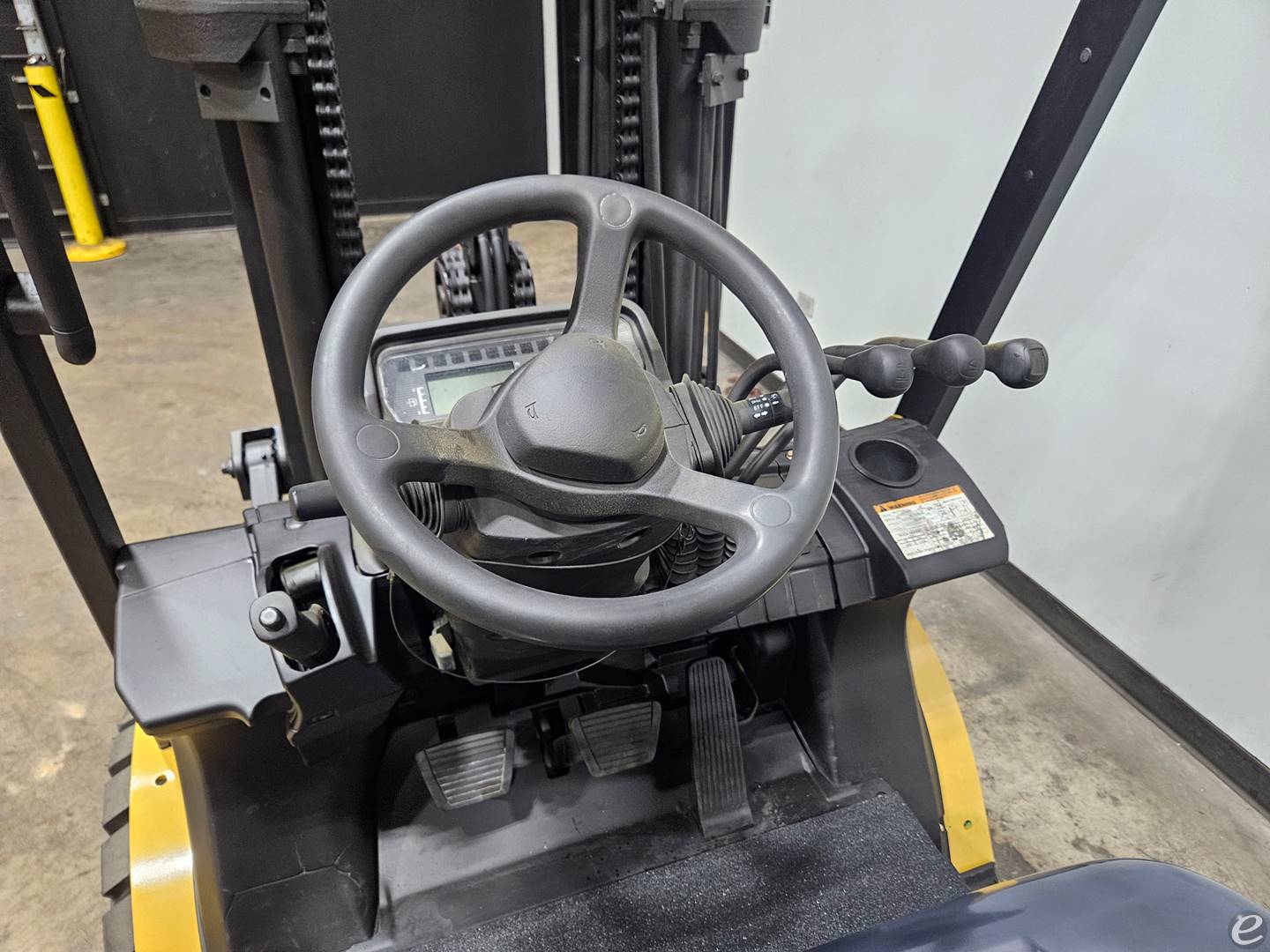 2017 Cat FG33N