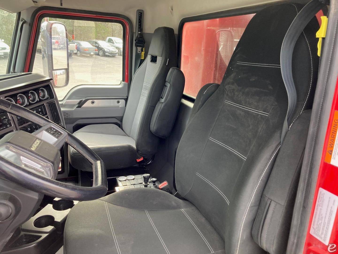 2022 Mack GRANITE 104FR