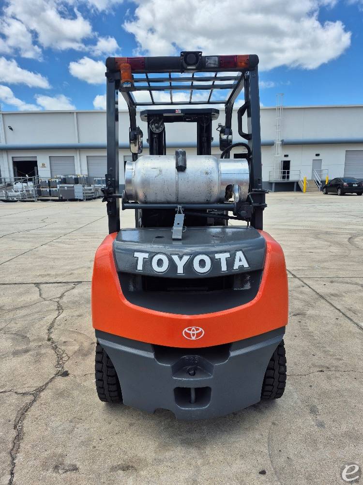 2013 Toyota 8FGU25