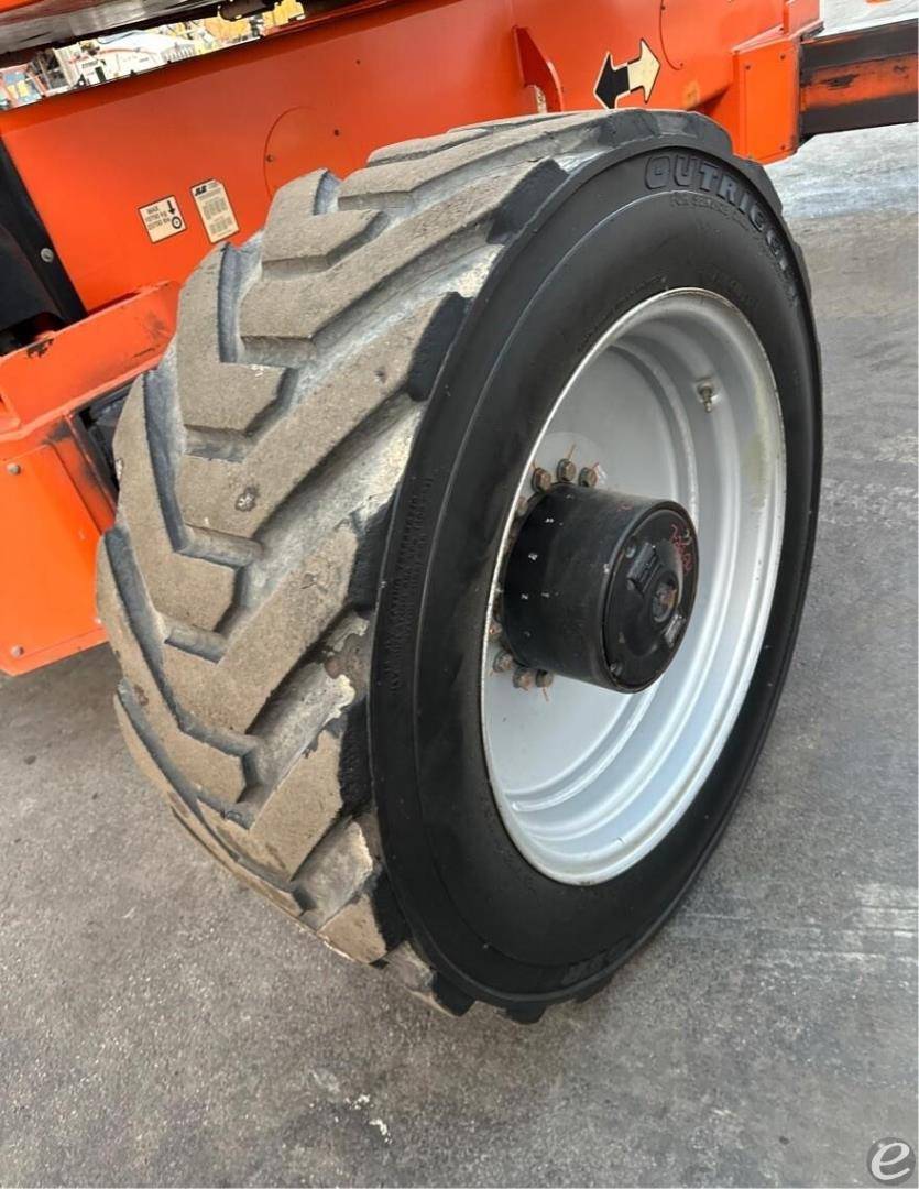 2015 JLG 1250AJP