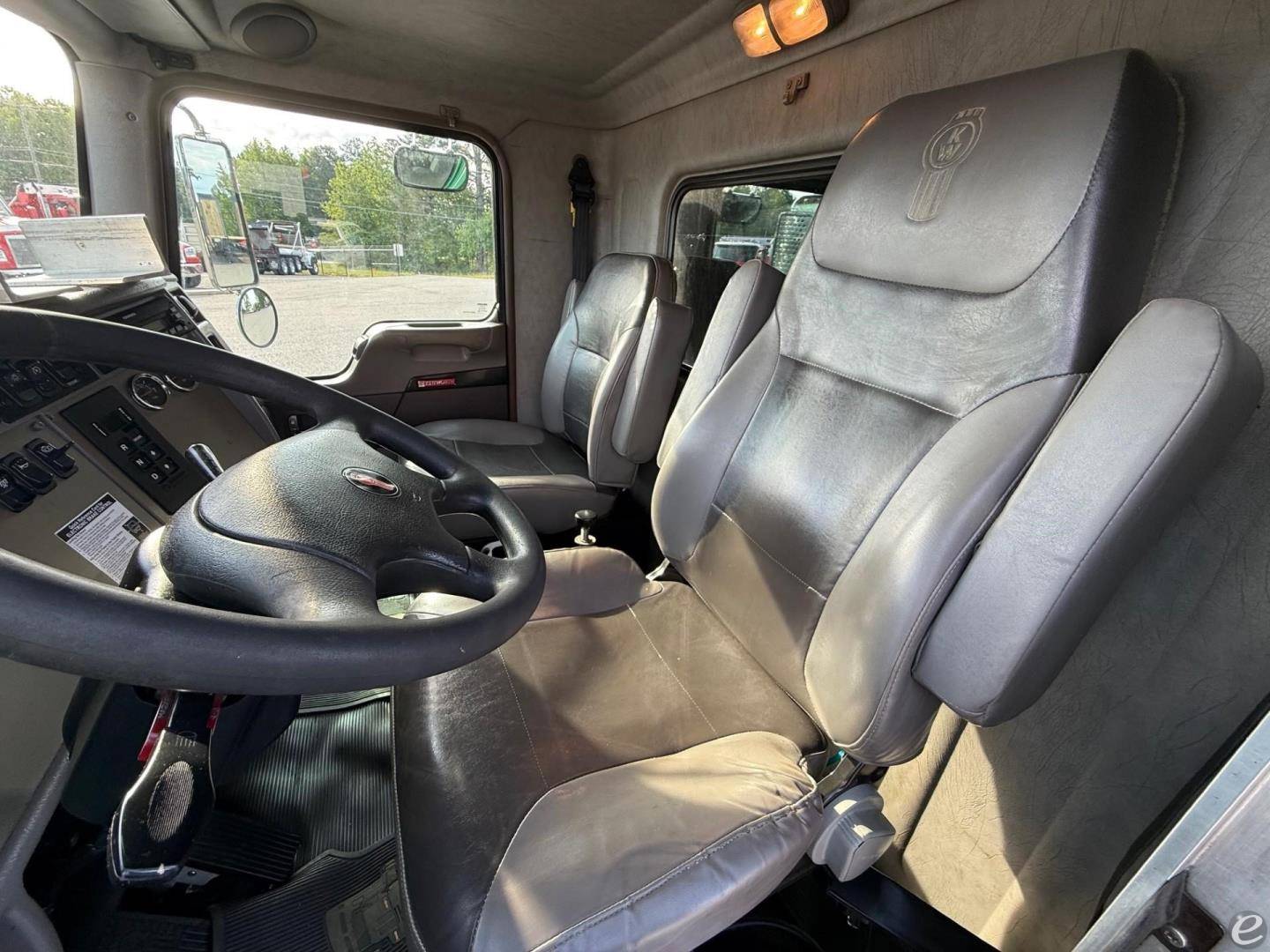 2013 Kenworth T370