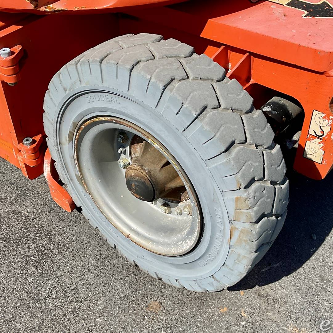 2015 JLG E300AJP