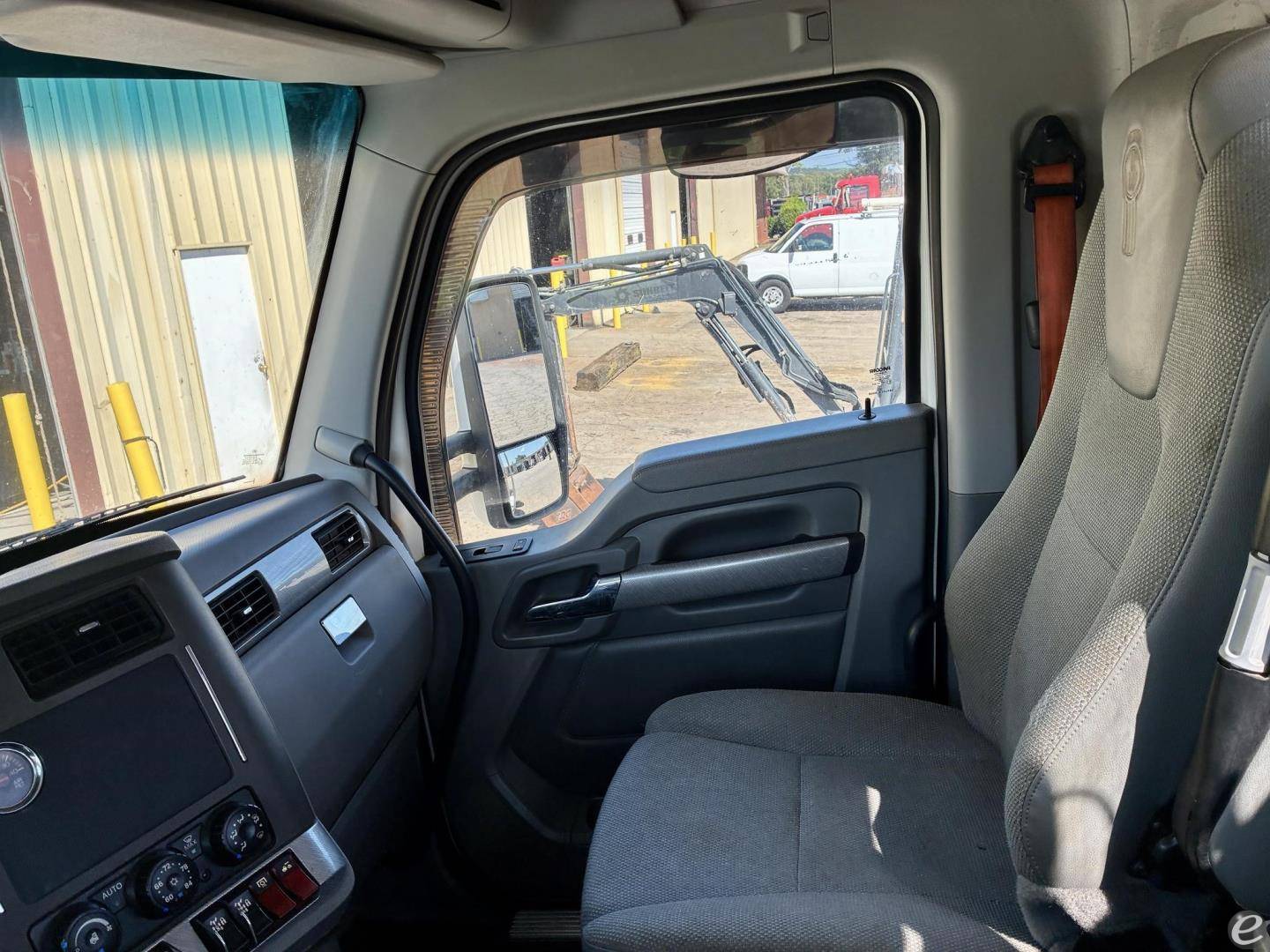 2017 Kenworth T880