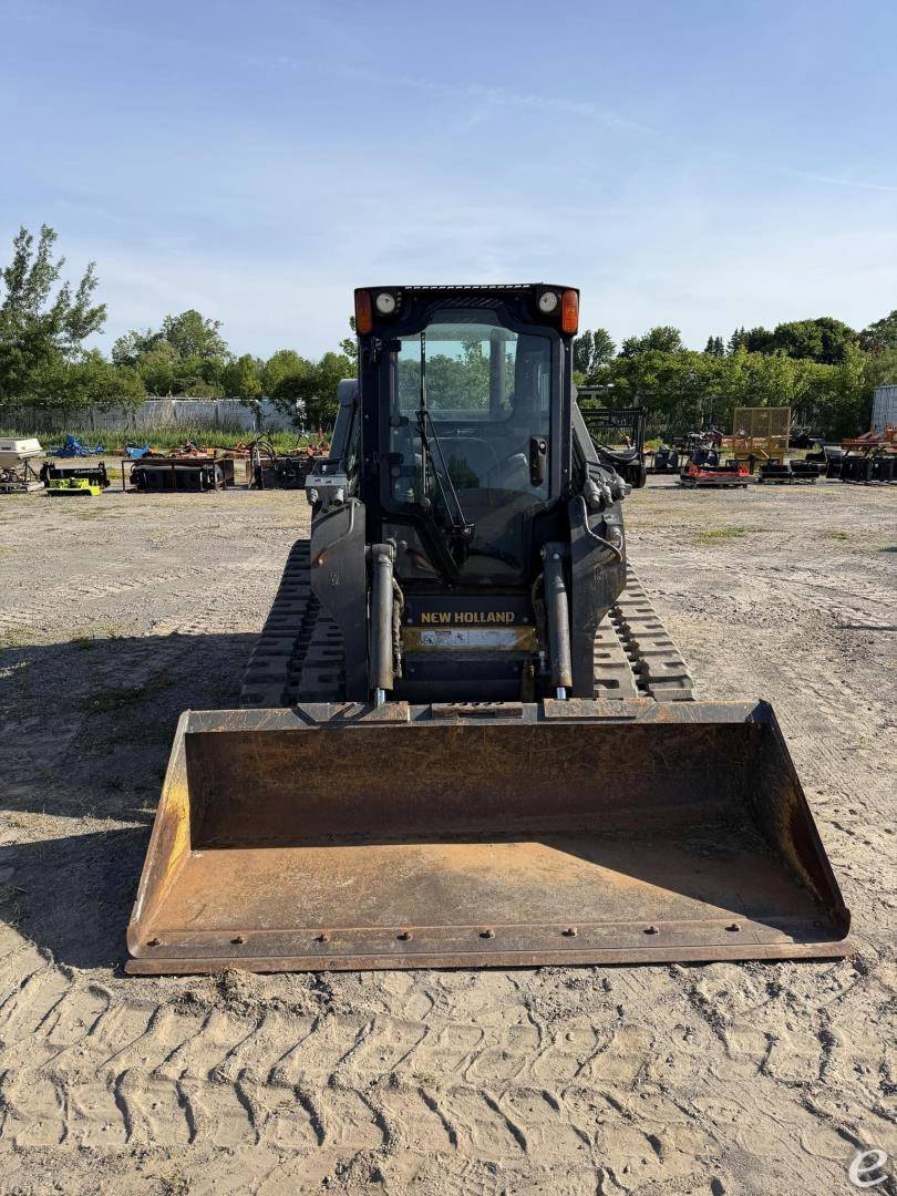 2013 New Holland C238