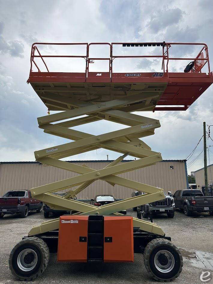 2018 JLG 430LRT