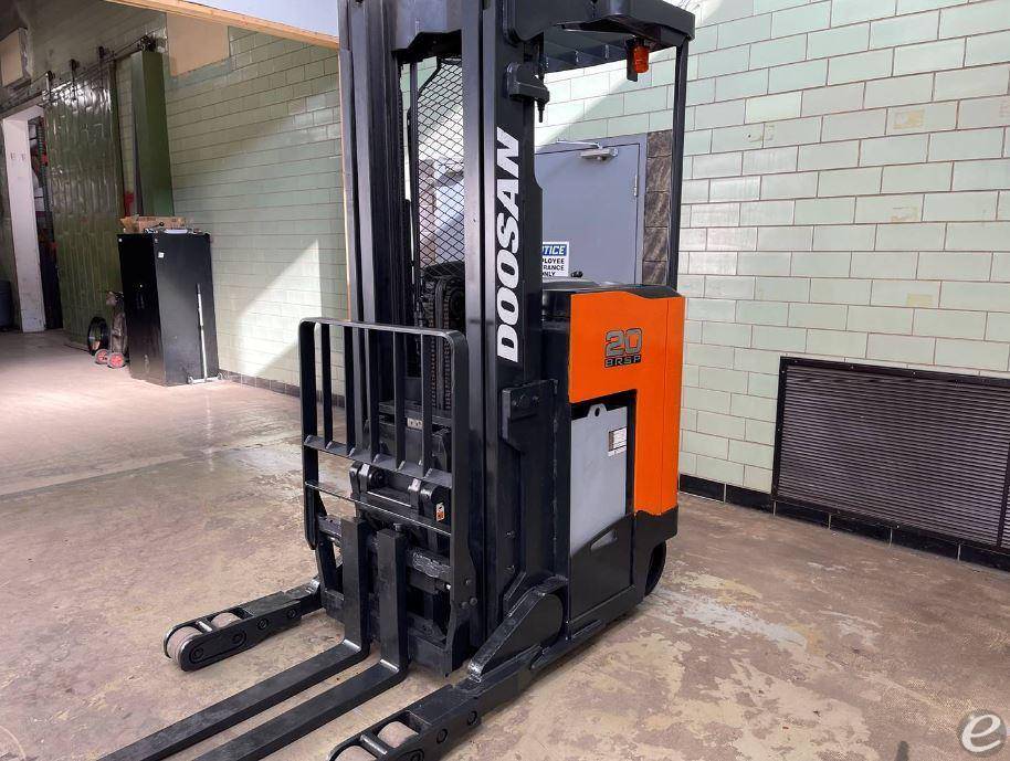 2015 Doosan BR20SP-7 Electric Reach Truck - 123Forklift