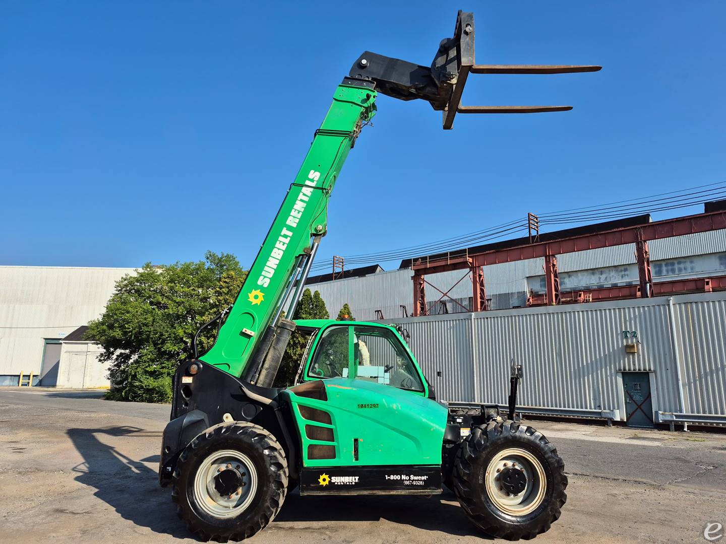 2017 JLG 1644