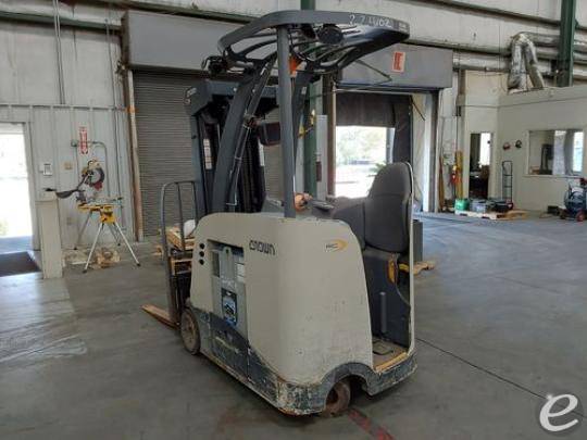 2024 Crown RC5745-40