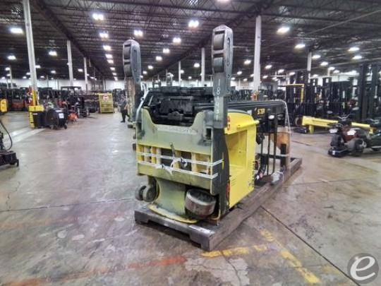 2017 Hyster N45ZR2-21.5 Electric Reach Truck - 123Forklift