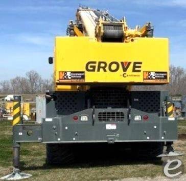 2011 Grove RT890E
