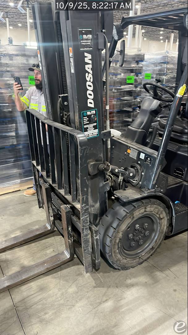 2022 Doosan G25E-7LP