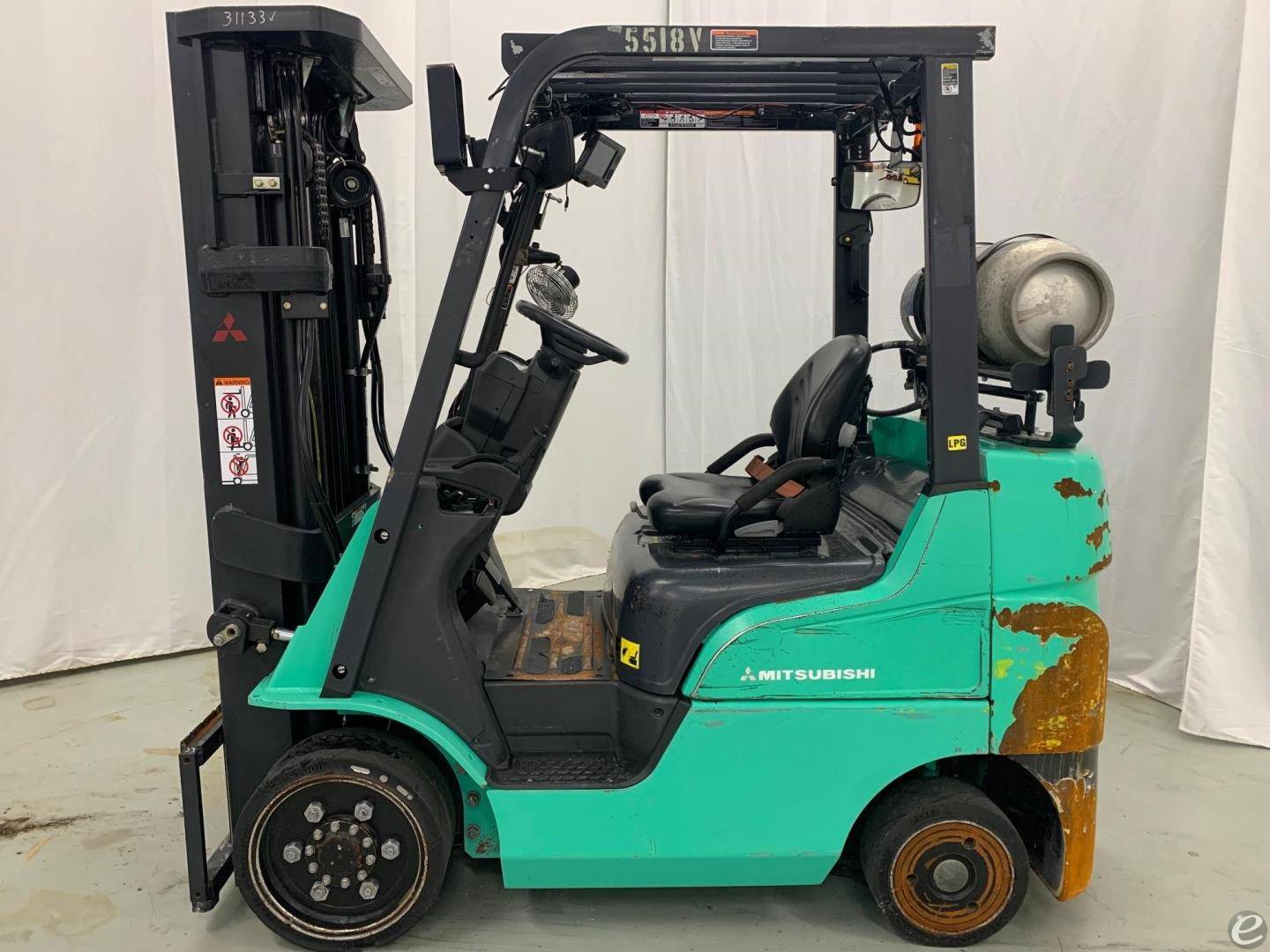 2020 Mitsubishi FGC25N