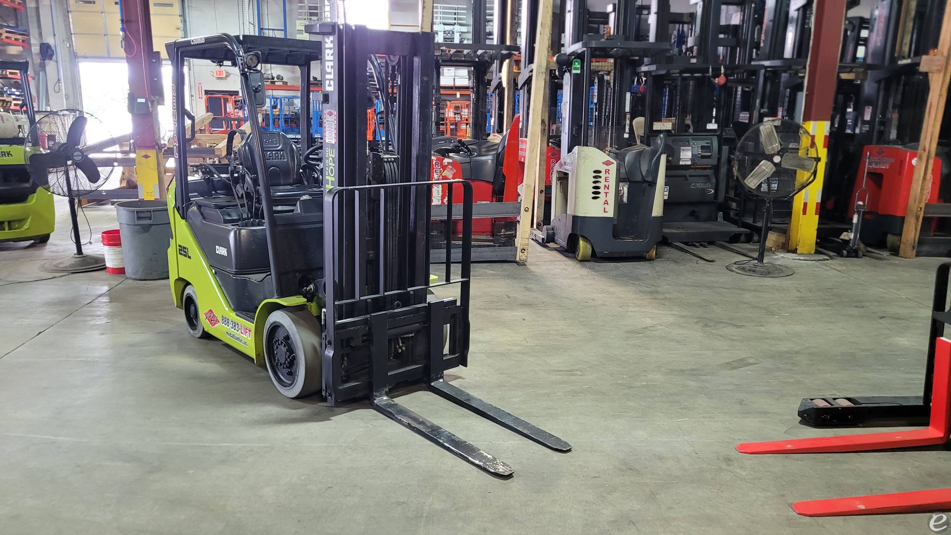 2020 Clark S25C-LPS