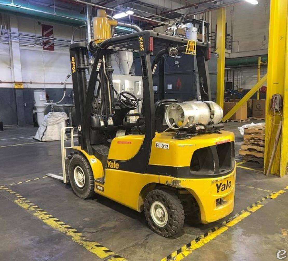 2011 Yale GLP050VX